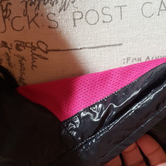 Gorg Northface zip up jacket windbreaker black with pink lining - Picture 5 of 12